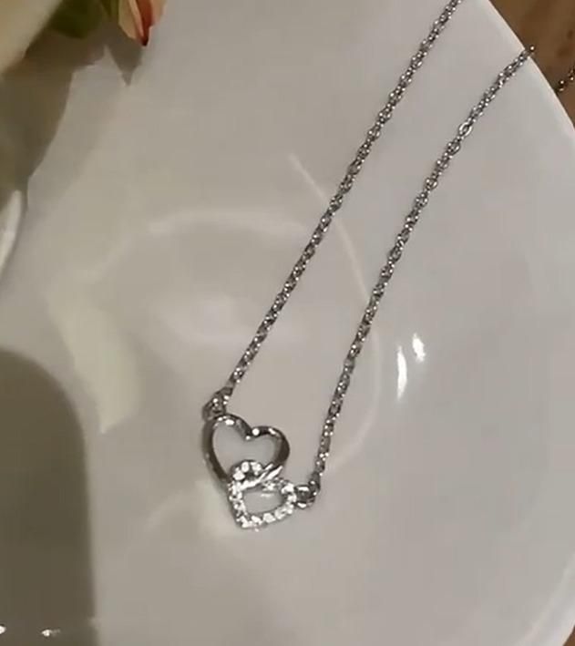 LuxeCharm Silver-Plated Heart Pendant – Elegant Chain for Women