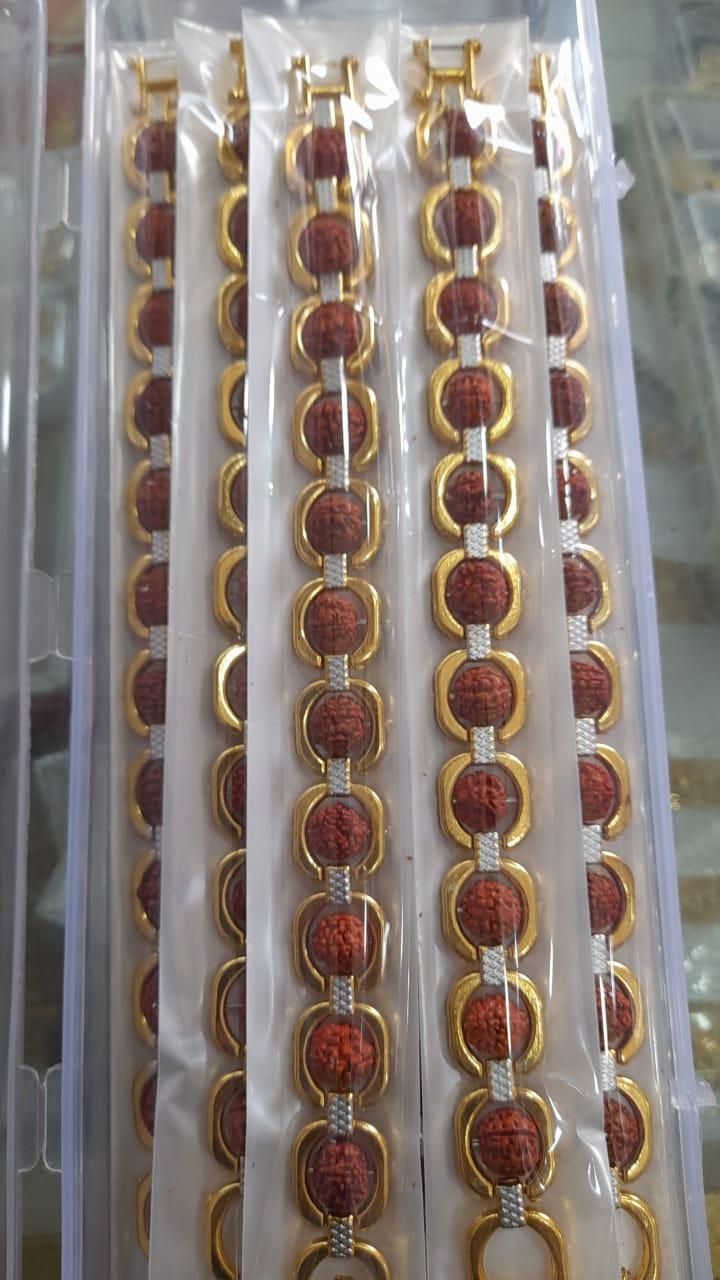 DivineBalance Rudraksha Bracelet for Men & Women – Free Size
