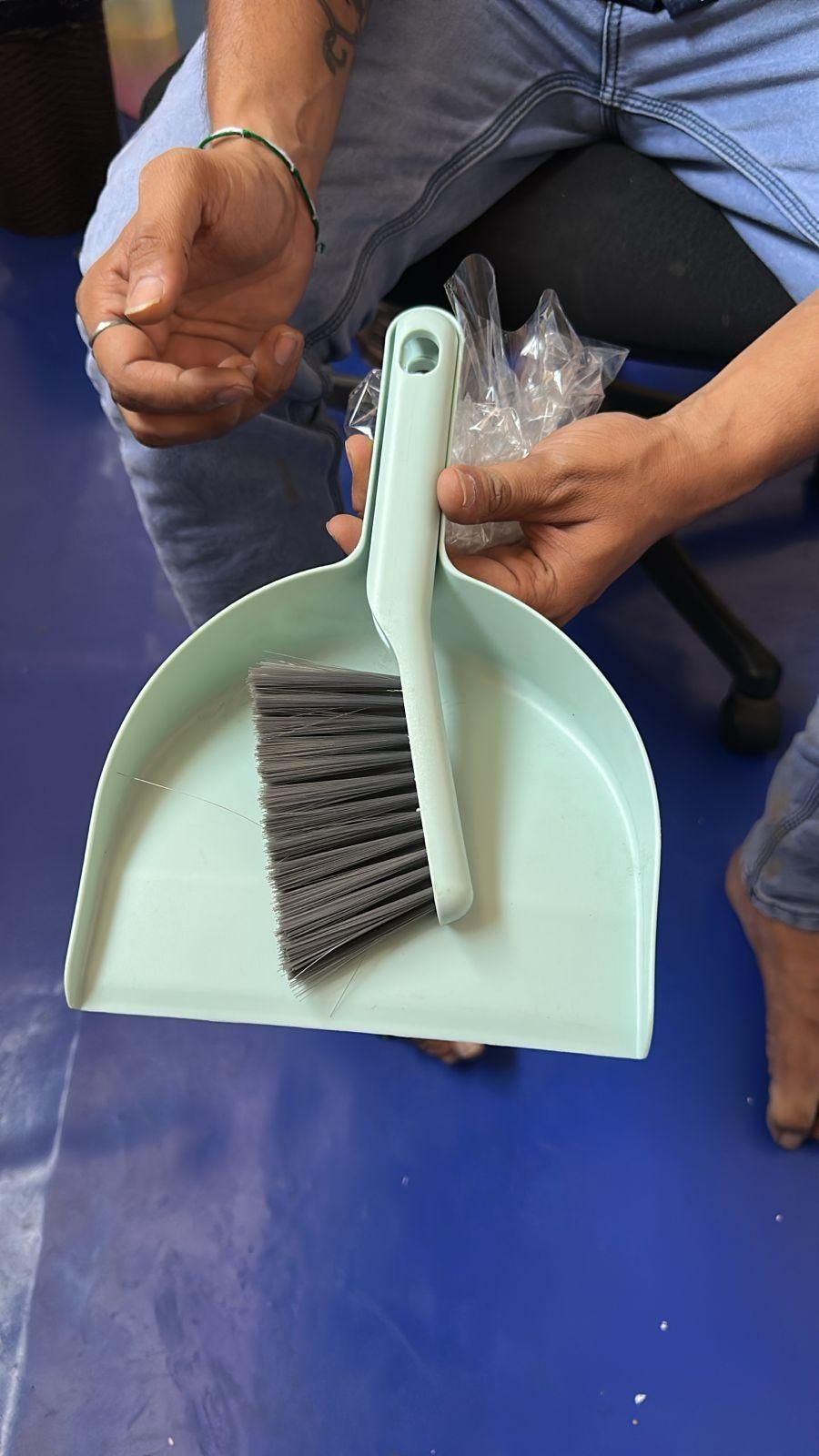 QuickSweep – Mini Dustpan & Brush Cleaning Set
