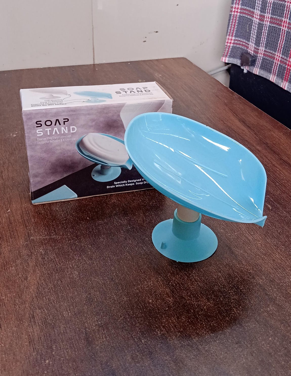 Self-Draining Soap Holder with Suction Cup – For Bathroom, Kitchen, and Wash Basins (1 Pc)